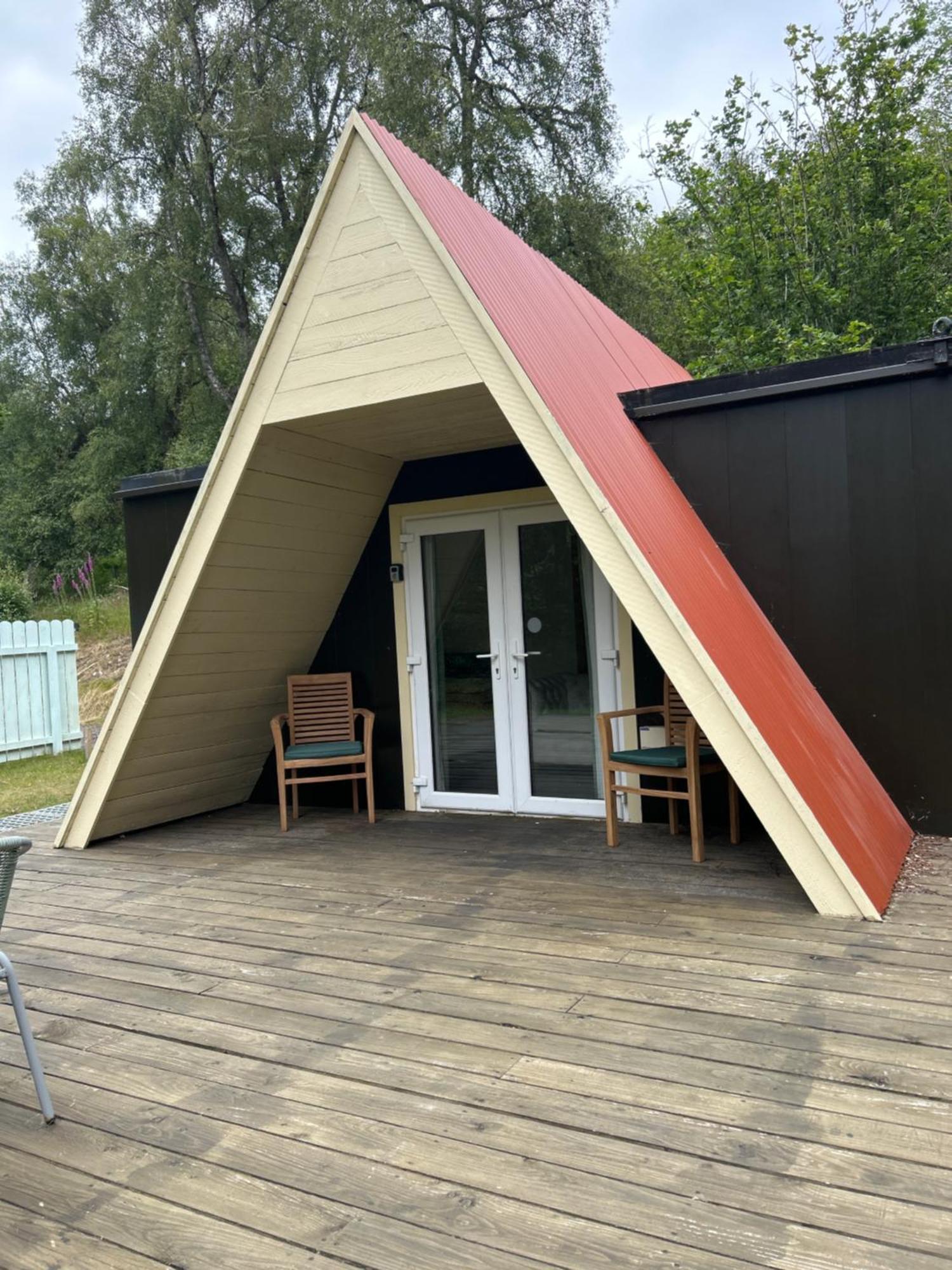 1Lochness Glam Lodges Inverness Buitenkant foto